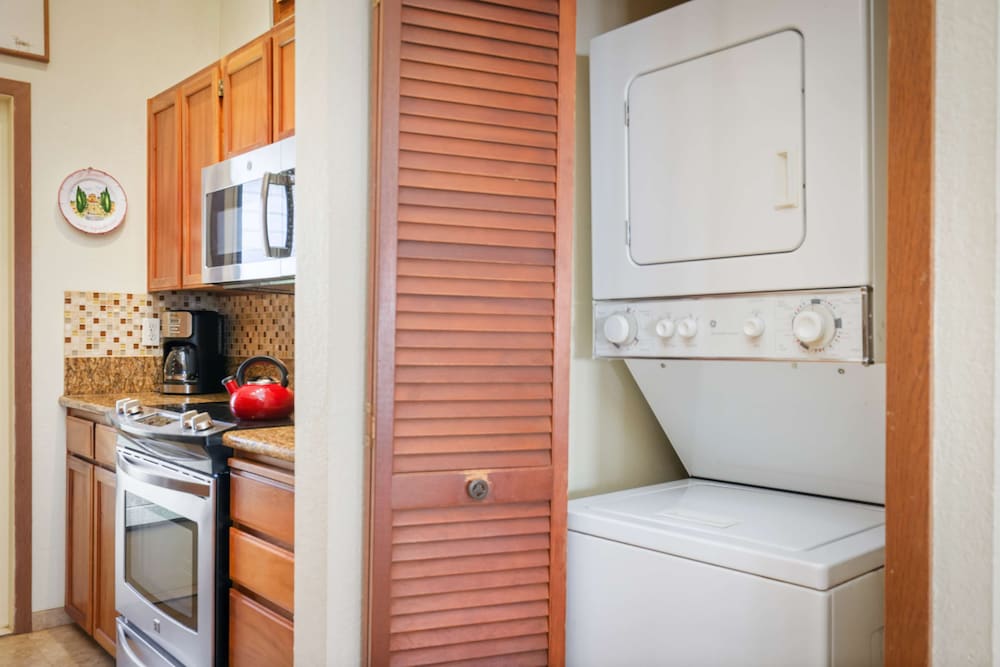Suite, 1 Bedroom, Ocean View - Photo 8