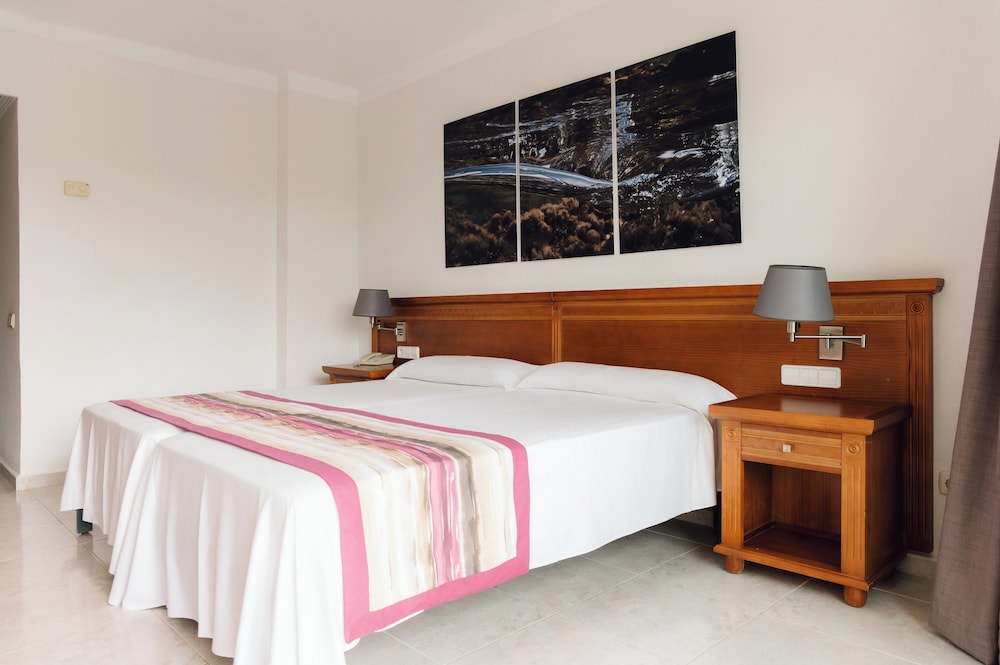 Double Room - Photo 6