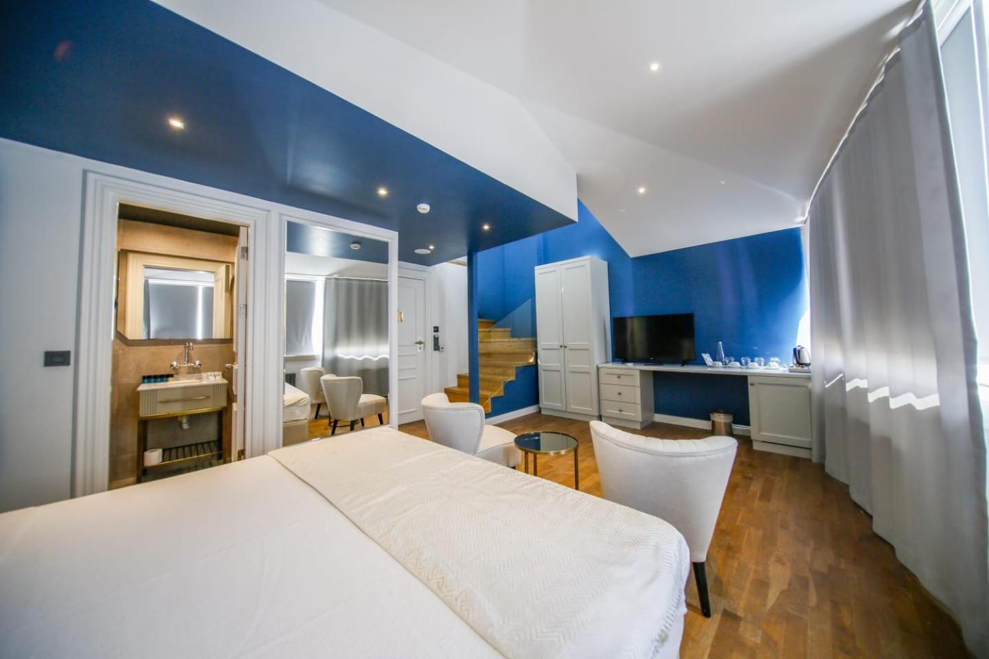 Family Suite photo 2