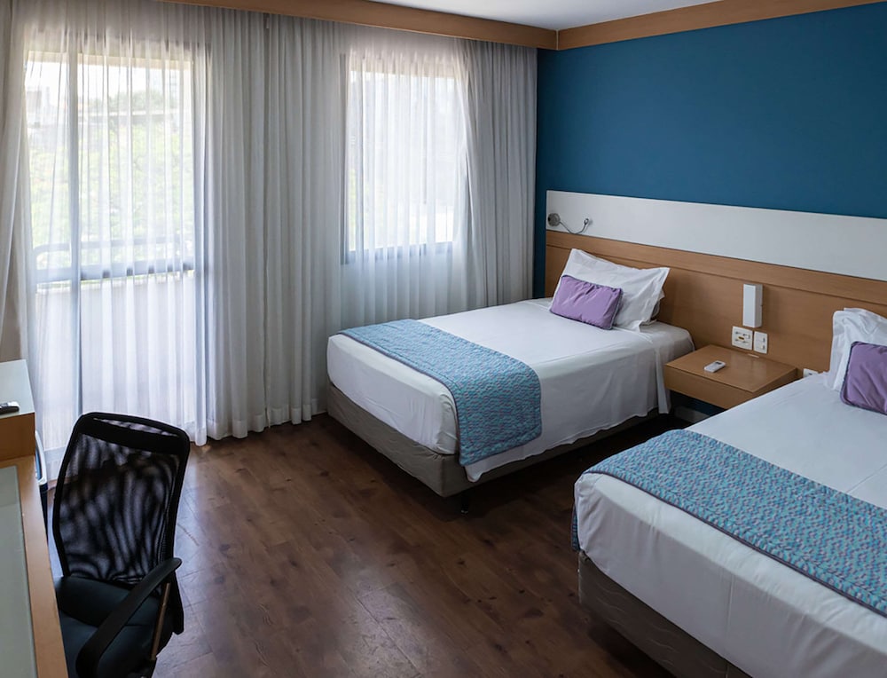 Executive Twin Room - Photo 1