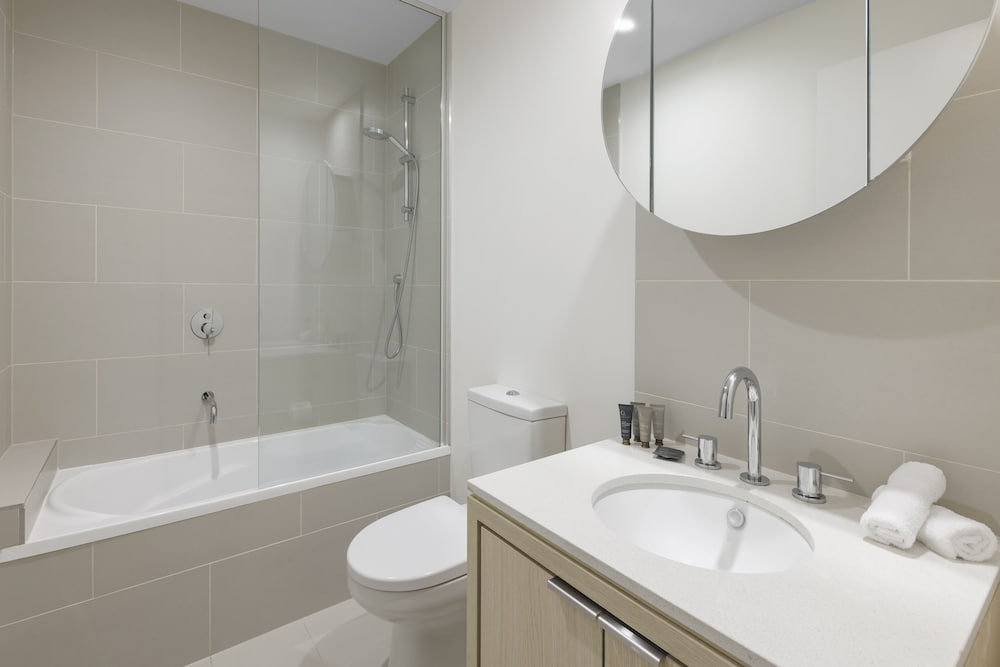 2 Bedroom Executive Apartment photo 3