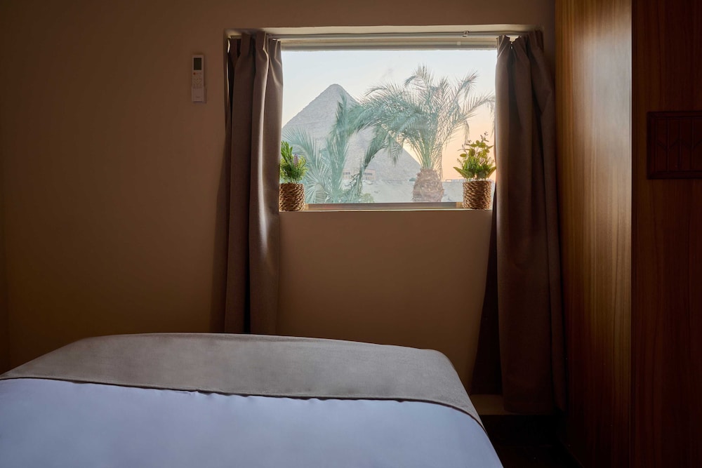 Deluxe Single Room, Golf View photo 2