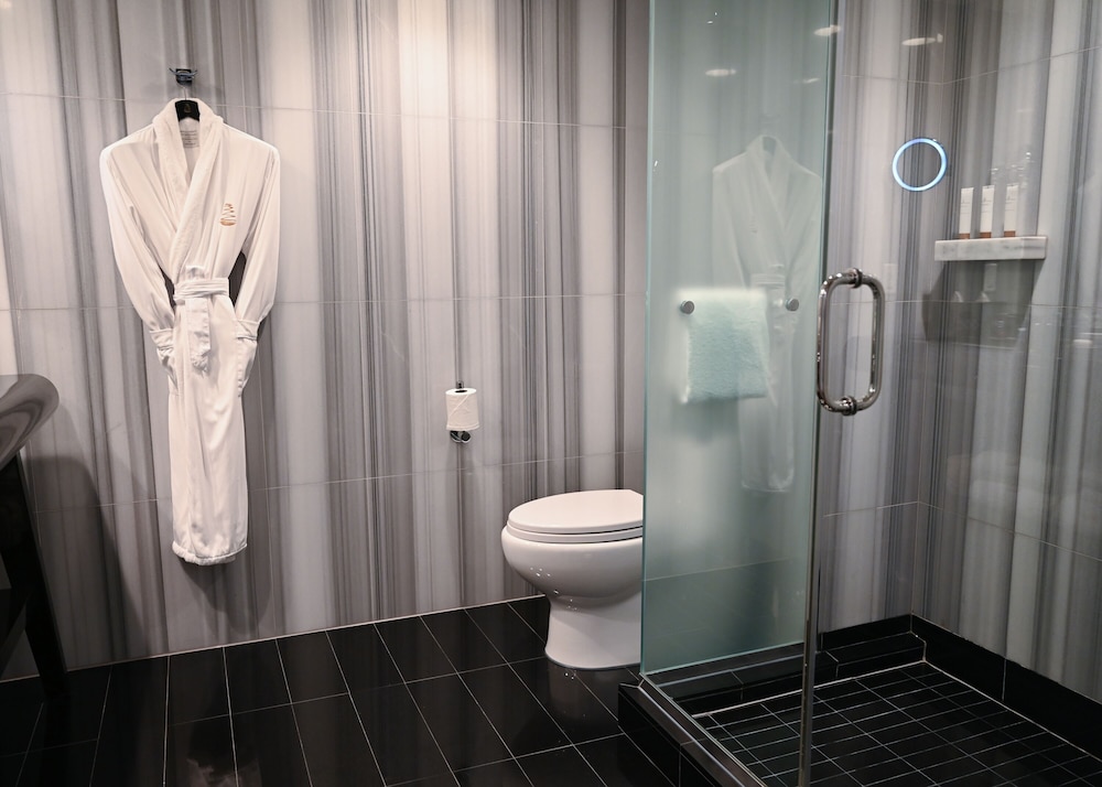 Deluxe Room, 2 Double Beds, Balcony - Photo 5