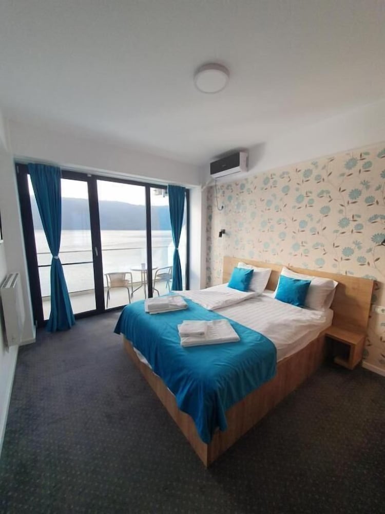 Panoramic Double Room, Lake View photo 3