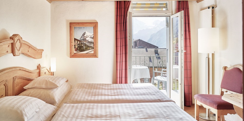 Double Room, Balcony, Mountain View (Small)