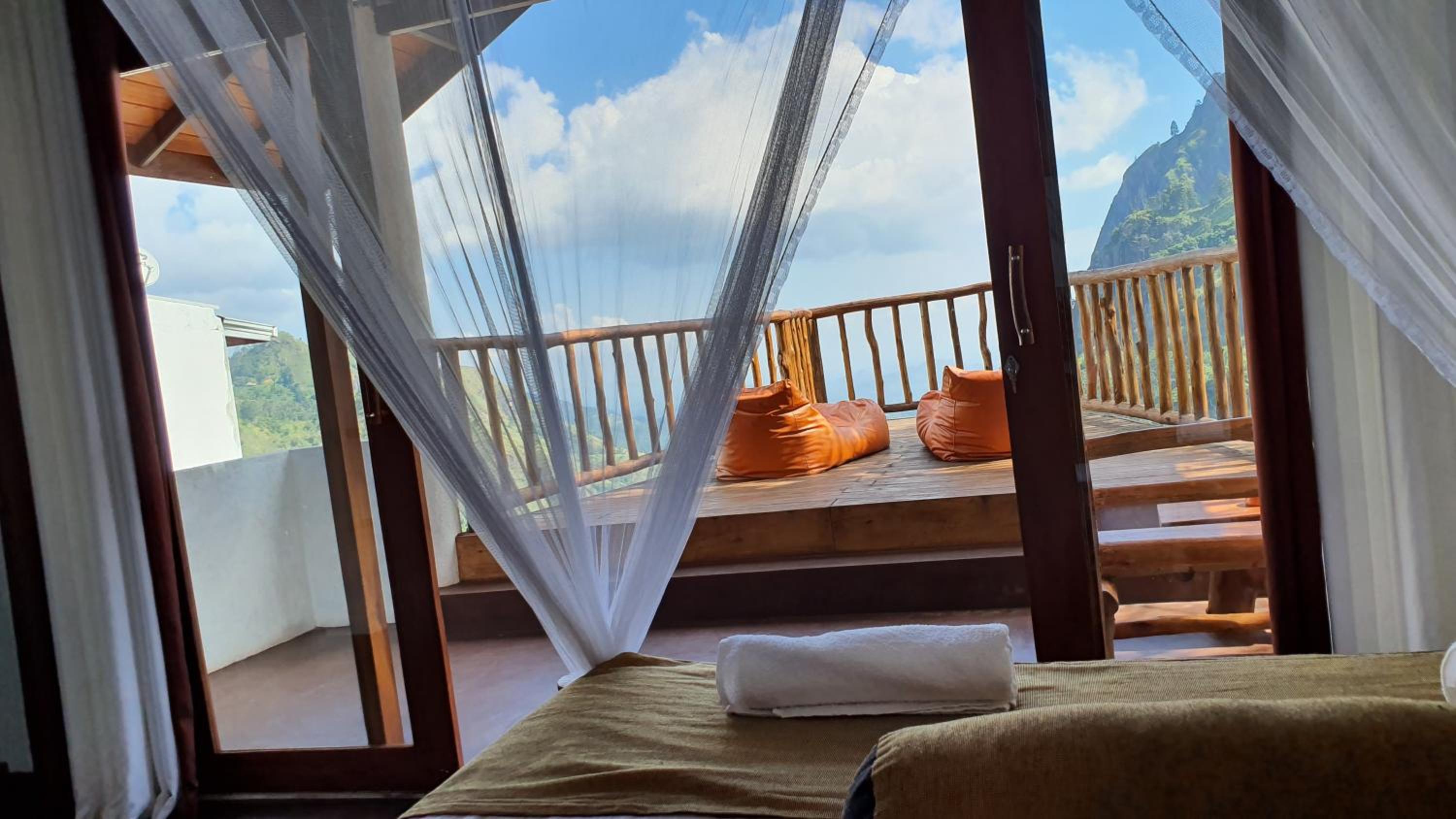 Deluxe Double Room with Balcony photo 1