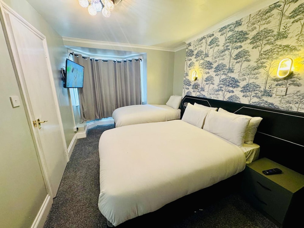 Standard Triple Room, Ensuite