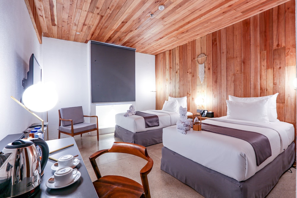 Deluxe Twin Room - Photo 3
