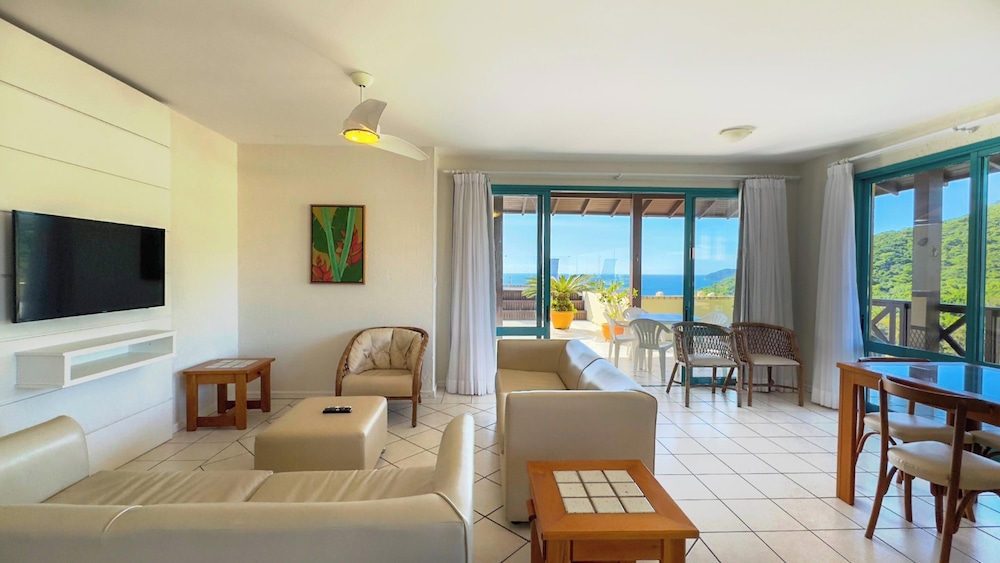 Superior Apartment, 2 Bedrooms, Ocean View