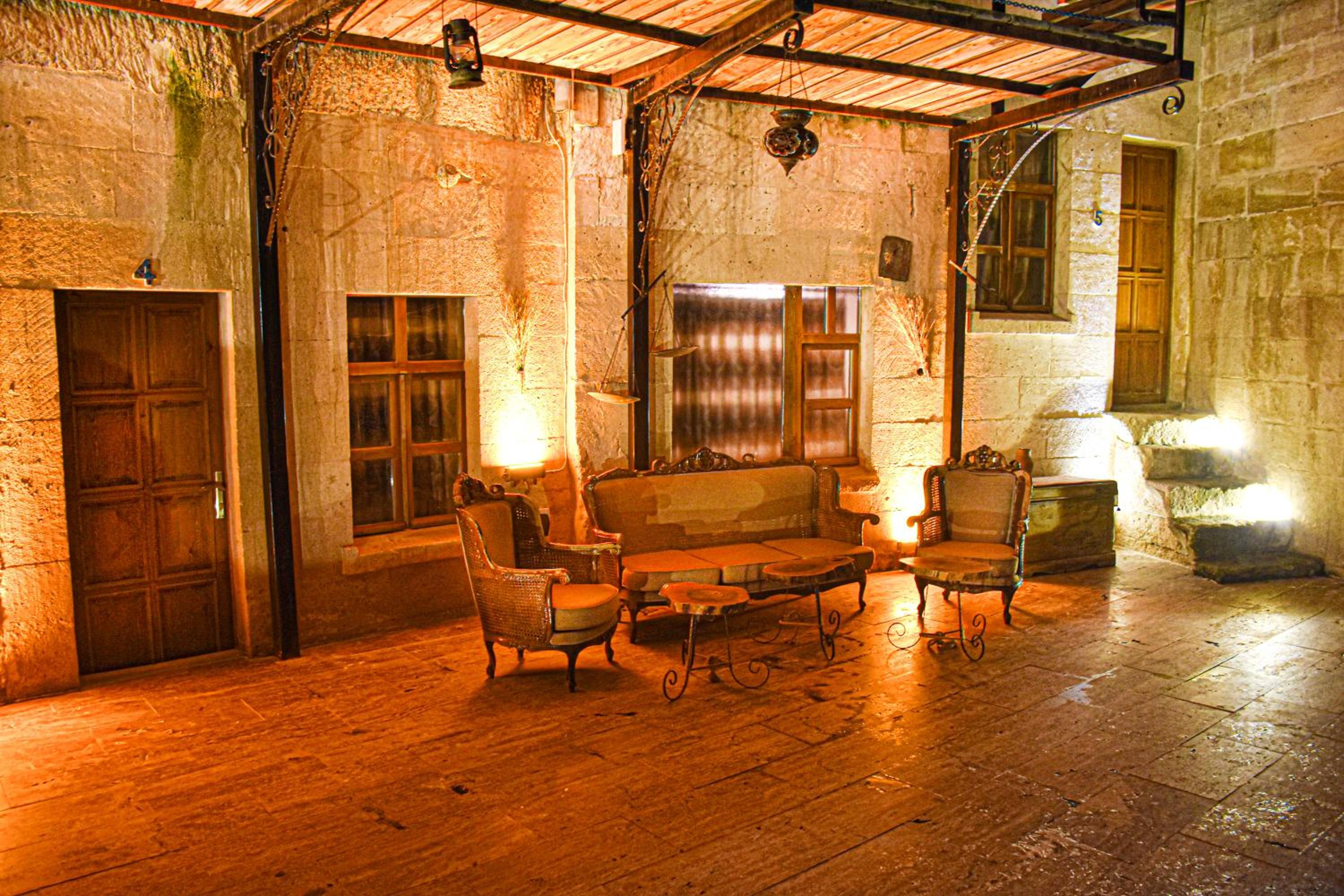 Deluxe King Room photo 2
