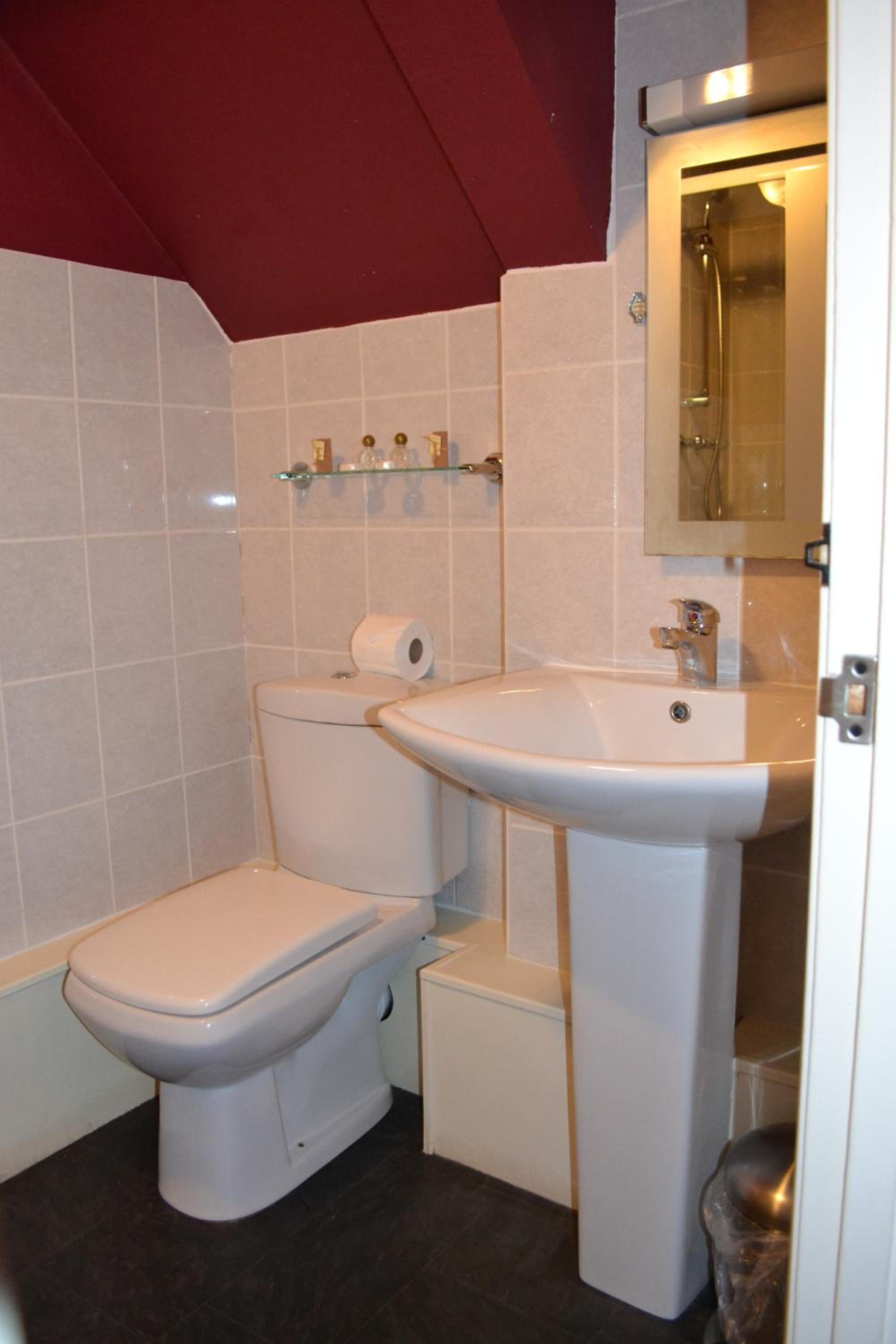 Deluxe Double Room - Photo 4