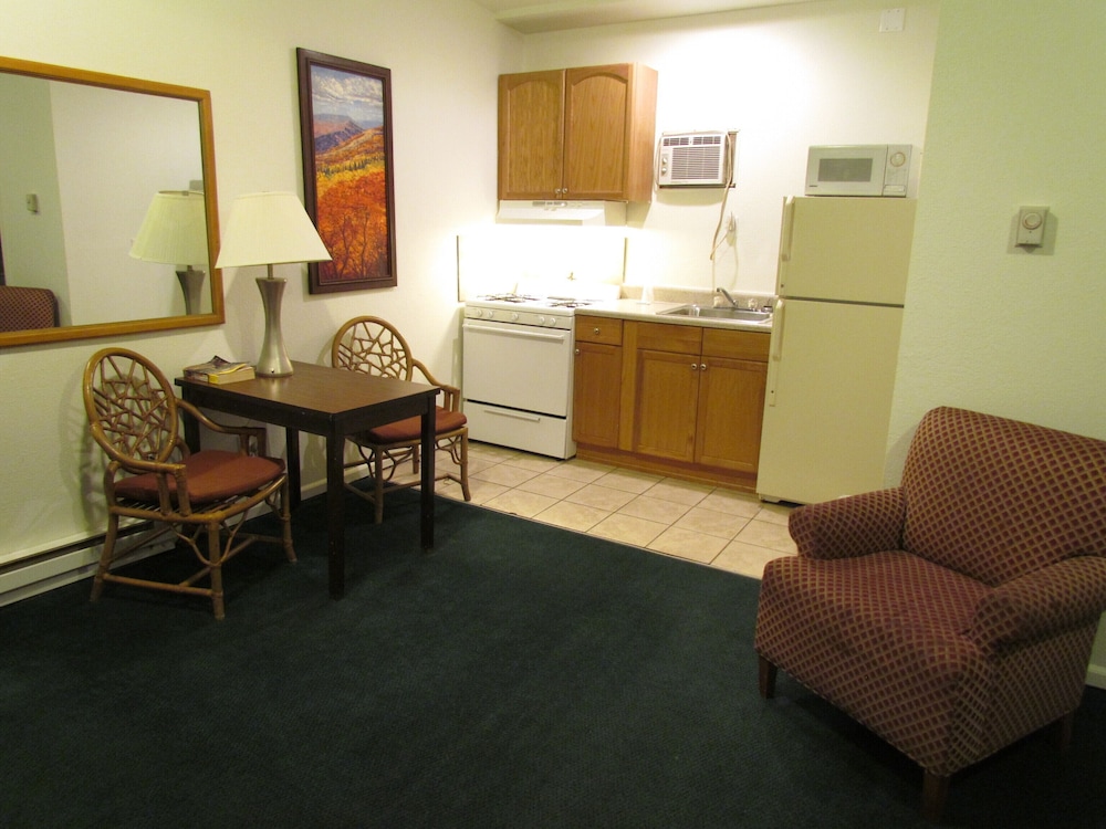 Deluxe Room, Non Smoking, Kitchen (Large) photo 1