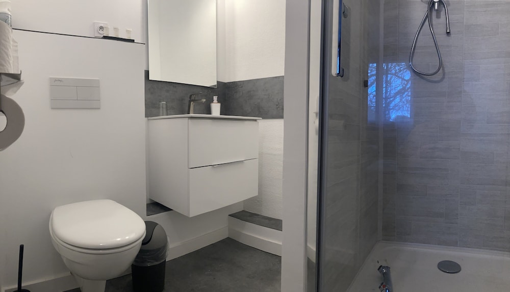 Classic Triple Room, Garden View photo 2