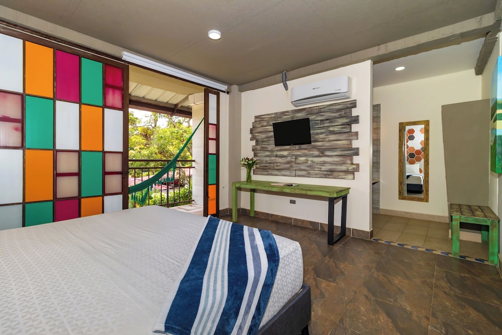 Executive Room - Photo 1