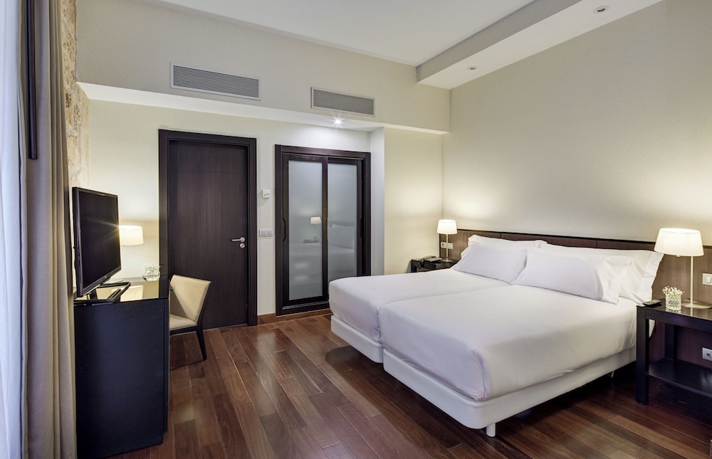 Classic Twin Room