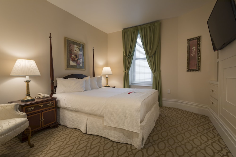 Classic Room, 1 Queen Bed photo 1