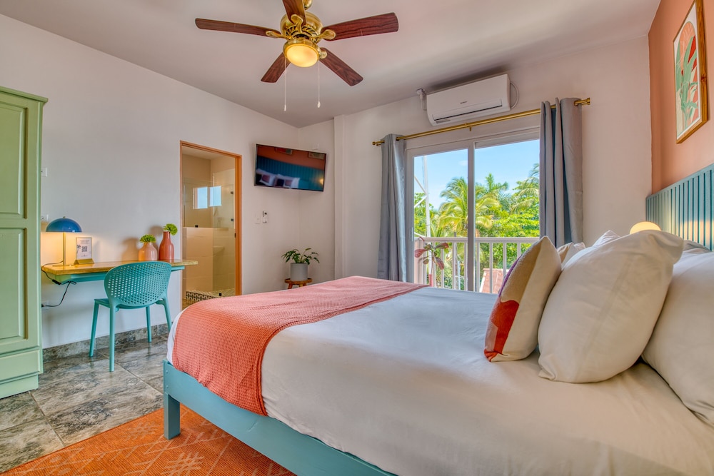 Standard Room With Balcony photo 3
