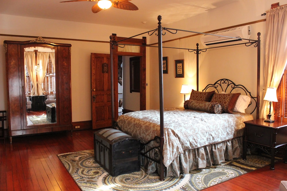 Deluxe Room, Private Bathroom