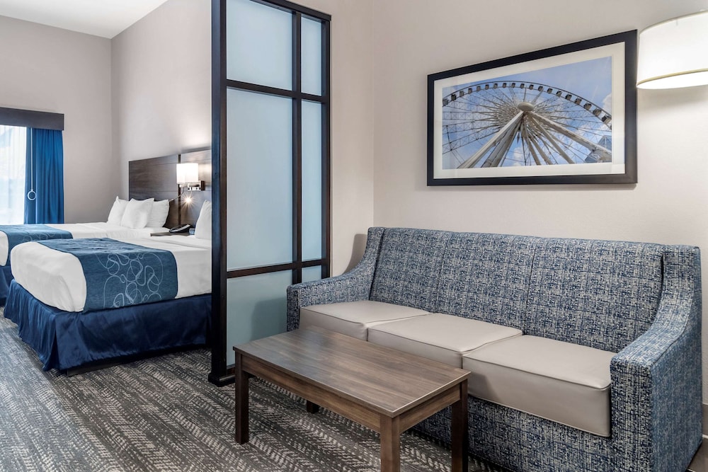 Suite, Multiple Beds, Non Smoking - Photo 4