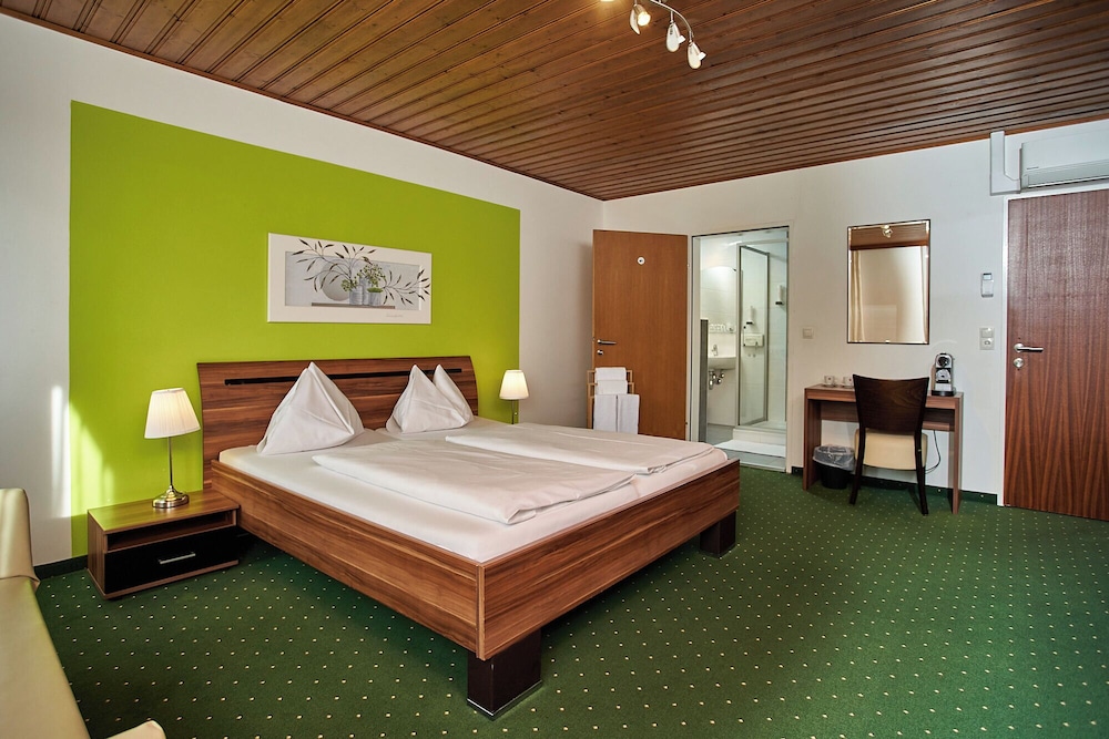 Comfort Room, Lake View photo 1