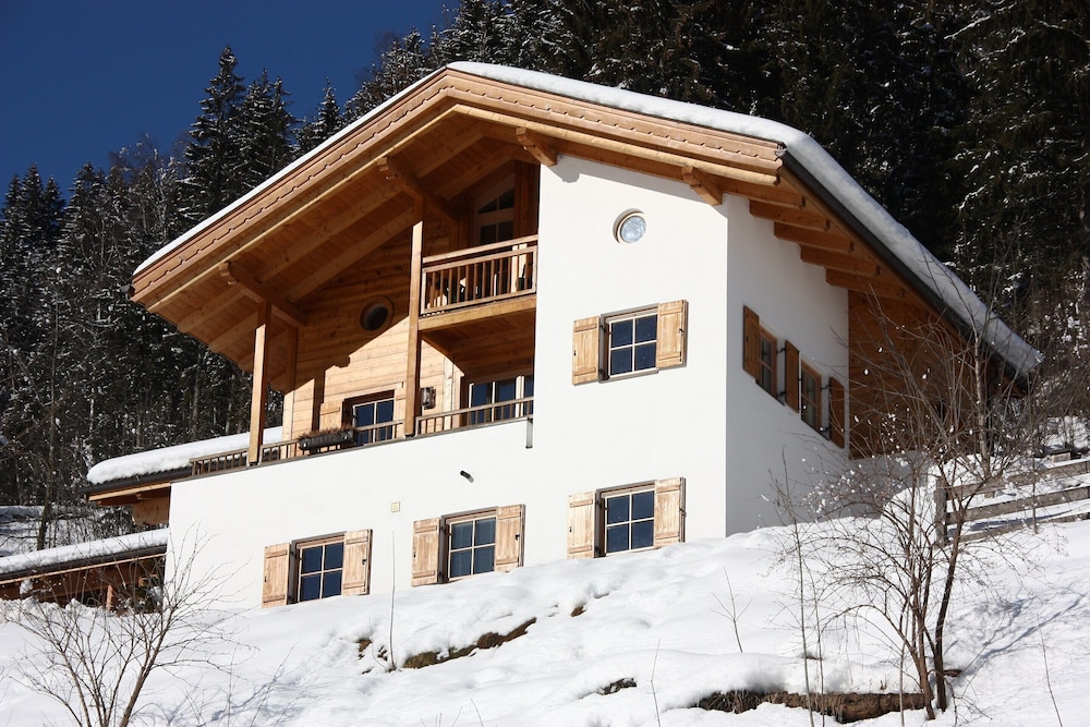 Chalet photo 1