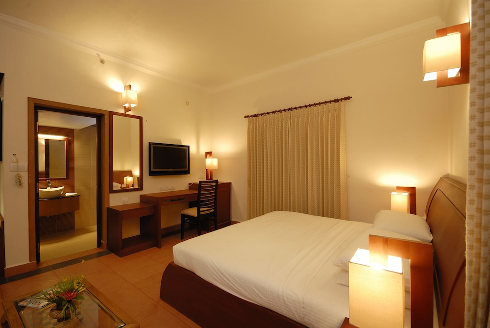 Lake View Room - Photo 12
