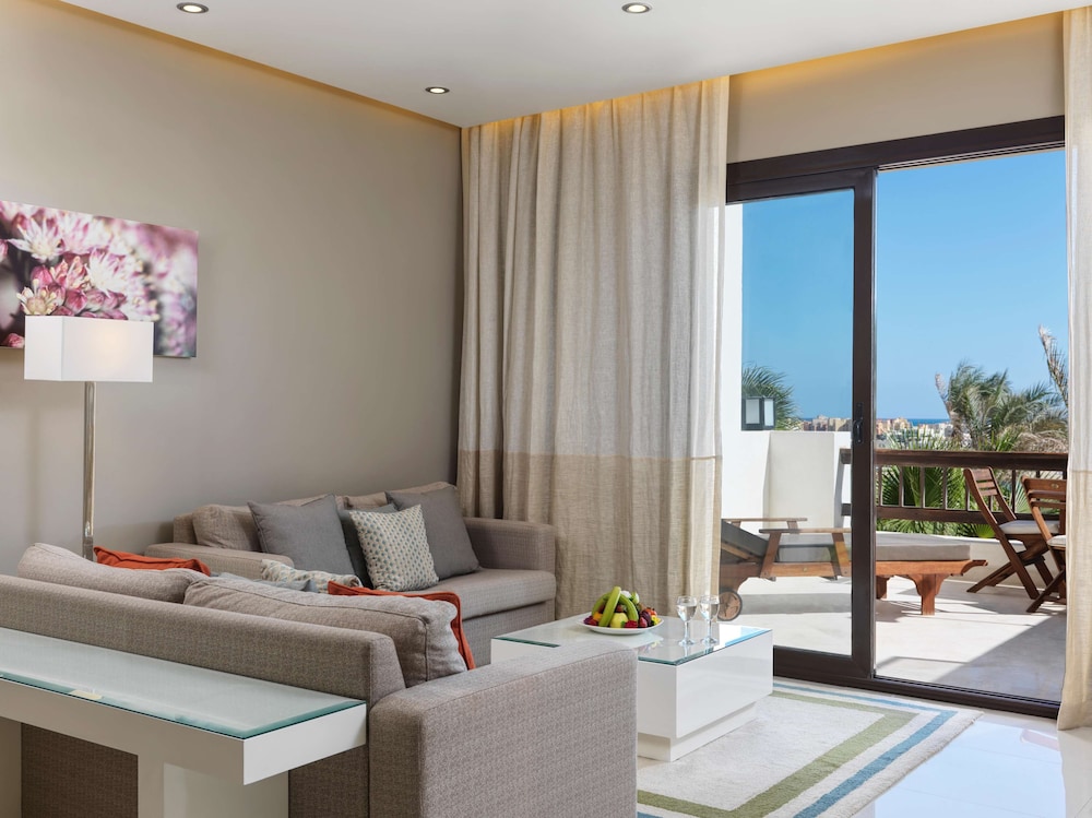 Two Bedroom Golf & Lagoon view Villa photo 3