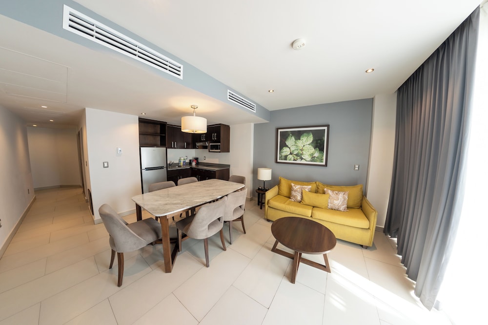 Luxury Suite, 2 Double Beds, Ocean View
