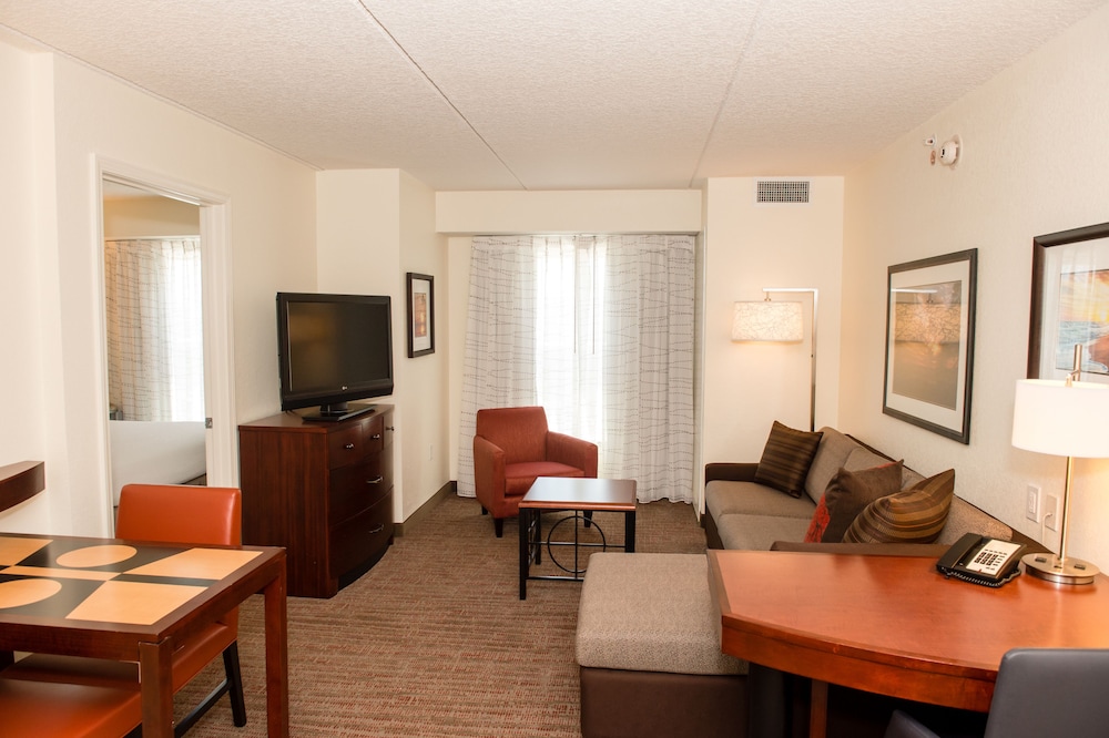 Suite, 1 Bedroom photo 2