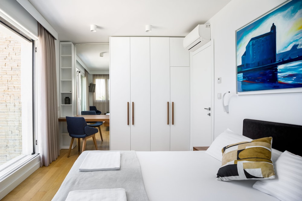 Premium Villa