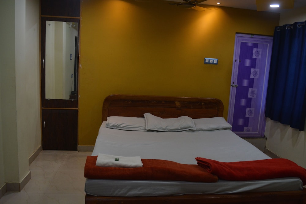 Classic Triple Room, Balcony, Mountain View photo 3