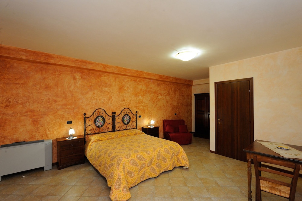 Triple Room, Garden View, Ground Floor photo 1