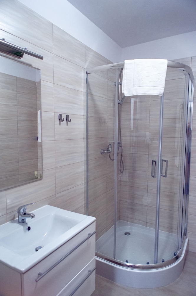 Twin Room, Private Bathroom (nr 2, 10) photo 3