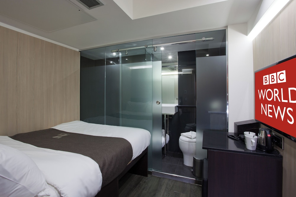 Double Room, No Windows