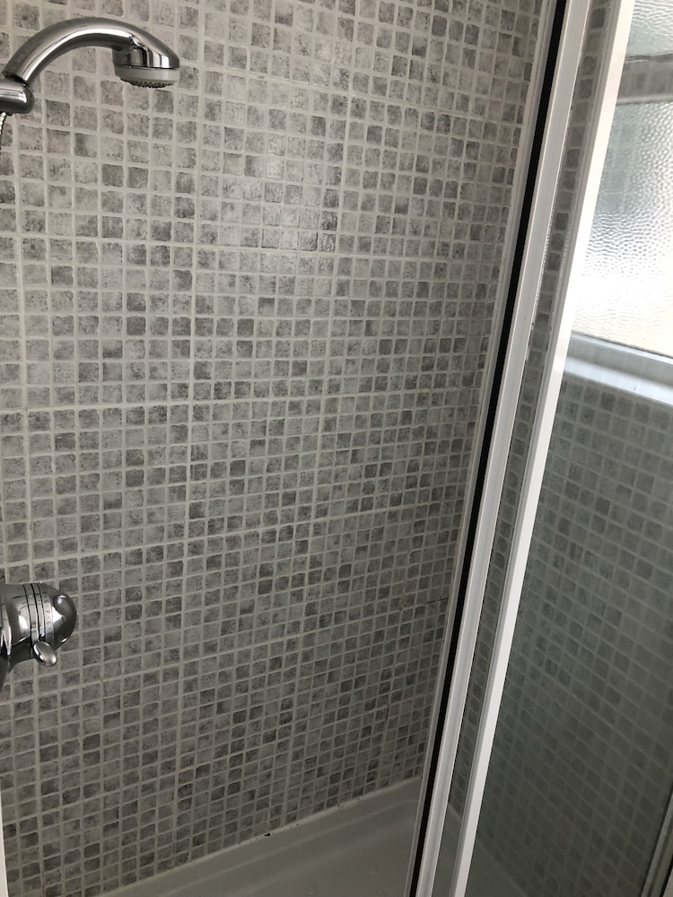 Family Room, Multiple Beds, Non Smoking, Ensuite - Photo 8