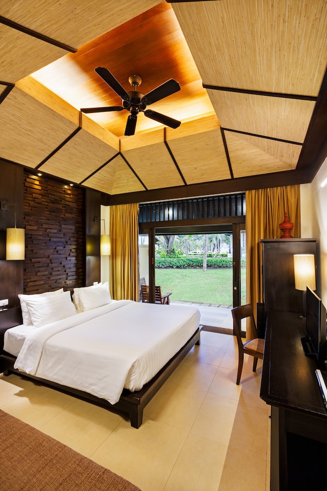 Superior Room, Sea View - Photo 7