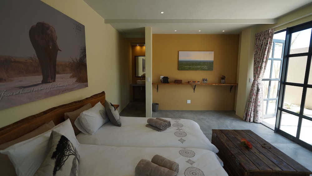 Deluxe Double Or Twin Room, 1 Bedroom, Patio, Garden Area photo 2