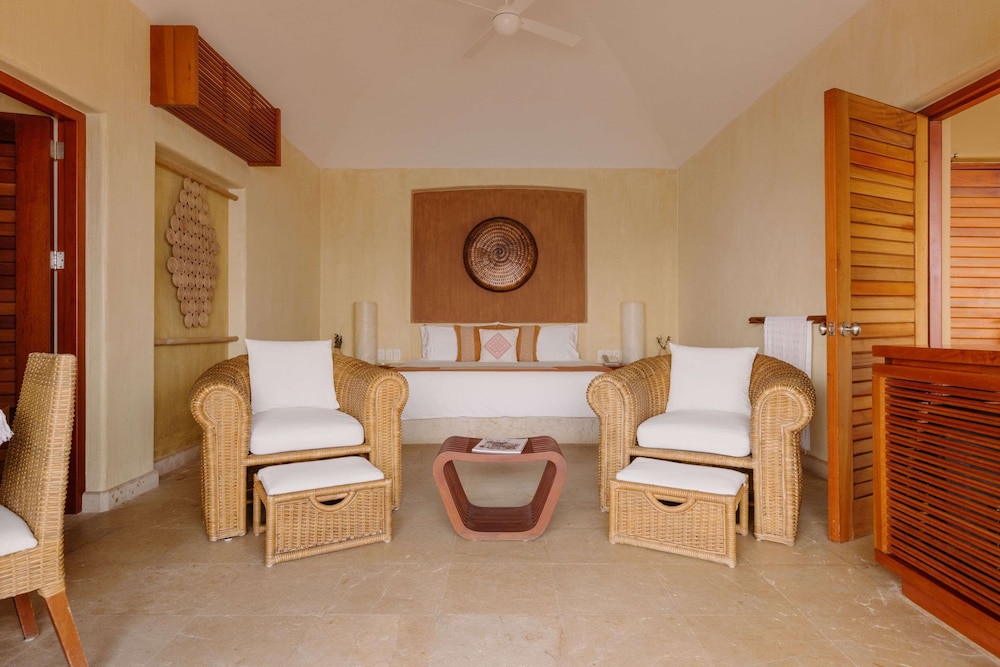 Cala de Mar Penthouse Master Suite - Photo 11