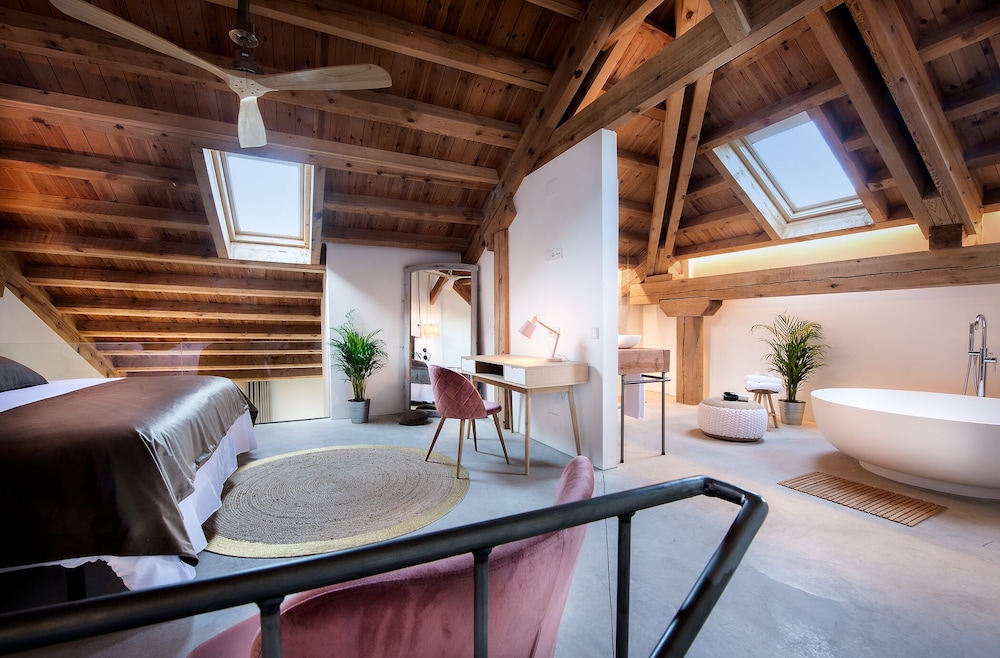 Deluxe Duplex Suite 205: Magia de las Estrellas