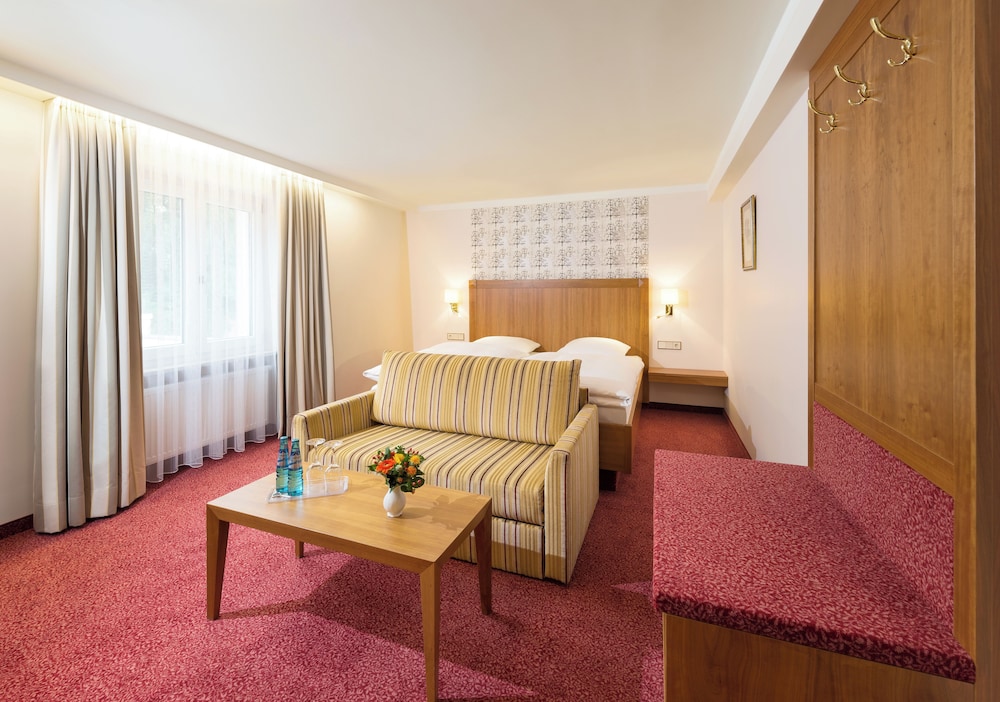 Business Double Room, City View