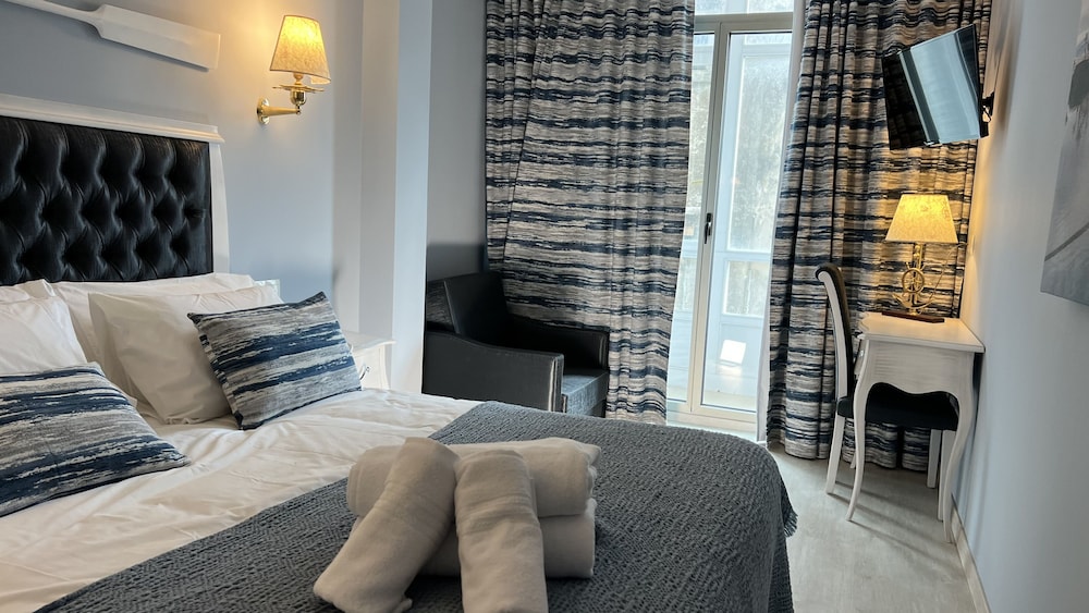 Double or Twin Room photo 2