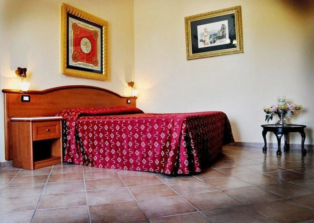 Classic Single Room