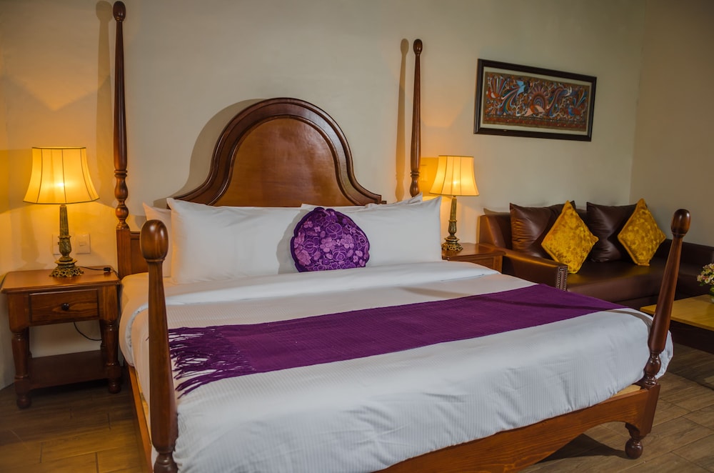 Suite, 1 King Bed