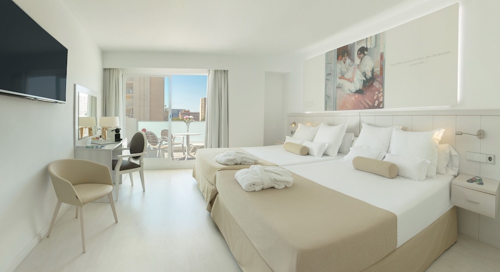 Habitación, Terraza (Club Solarium 3 adultos)