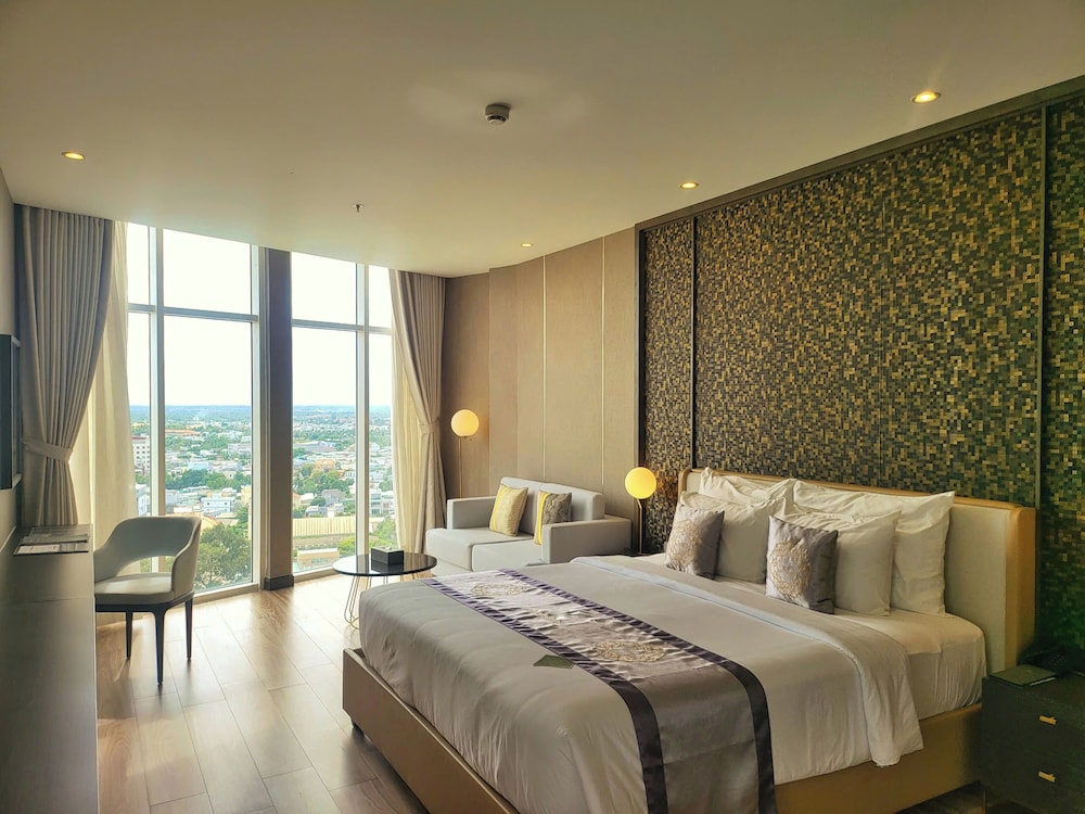 Elite Suite Room - Photo 5