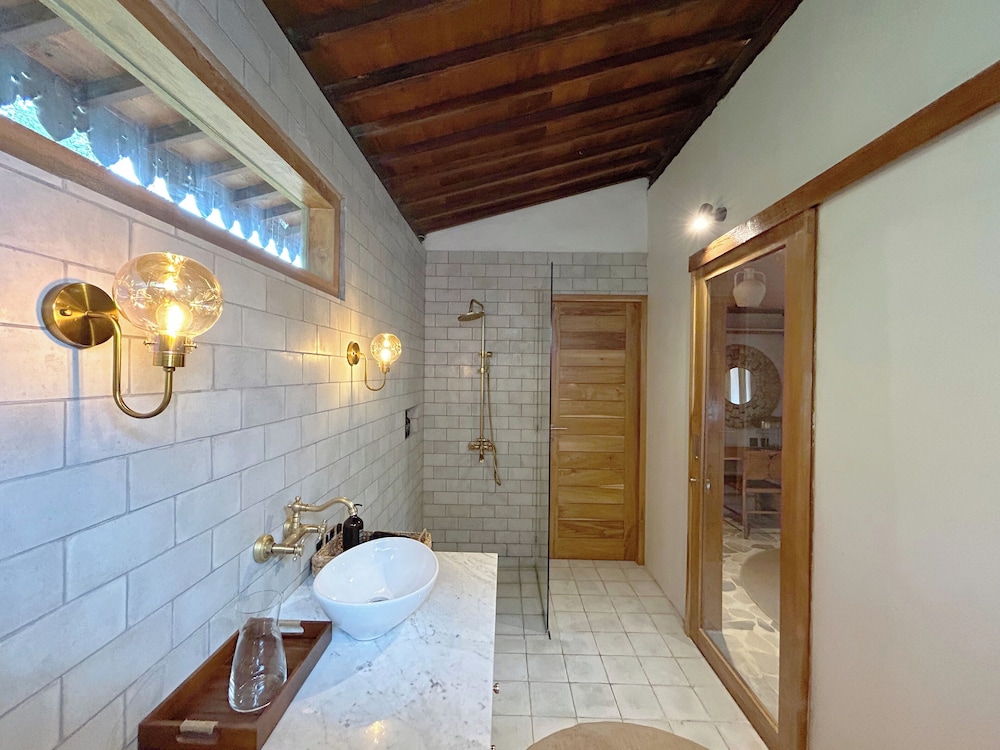 Basic Villa, Balcony, Garden View photo 2