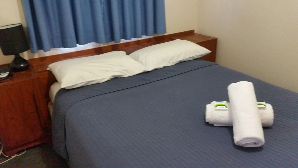 Ensuite Cabin photo 1