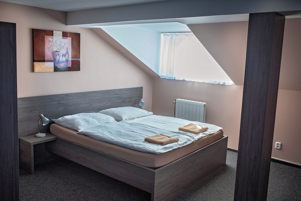 Basic Quadruple Room photo 1