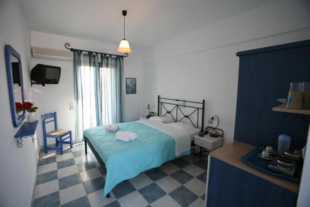 Basic Double or Twin Room photo 1