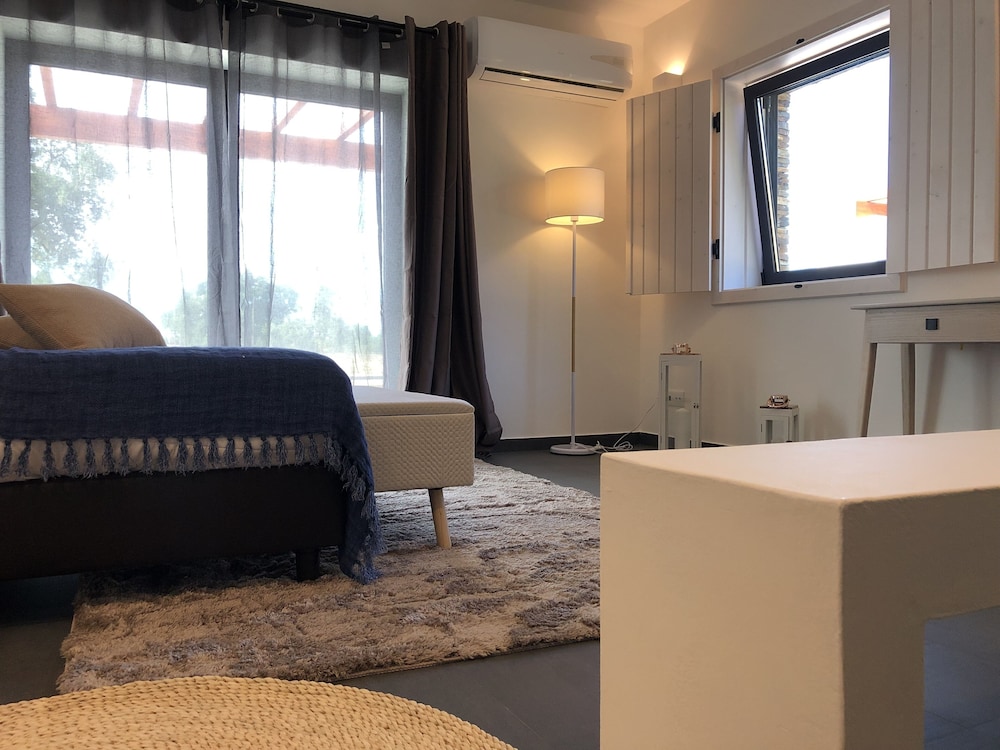 Design Double Room, Pool View